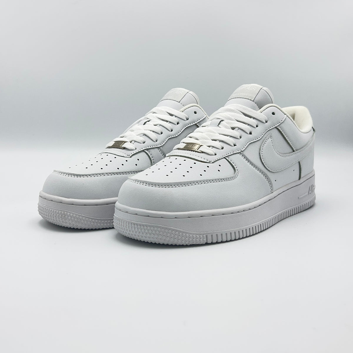 AIRFORCE 1 - Triple White
